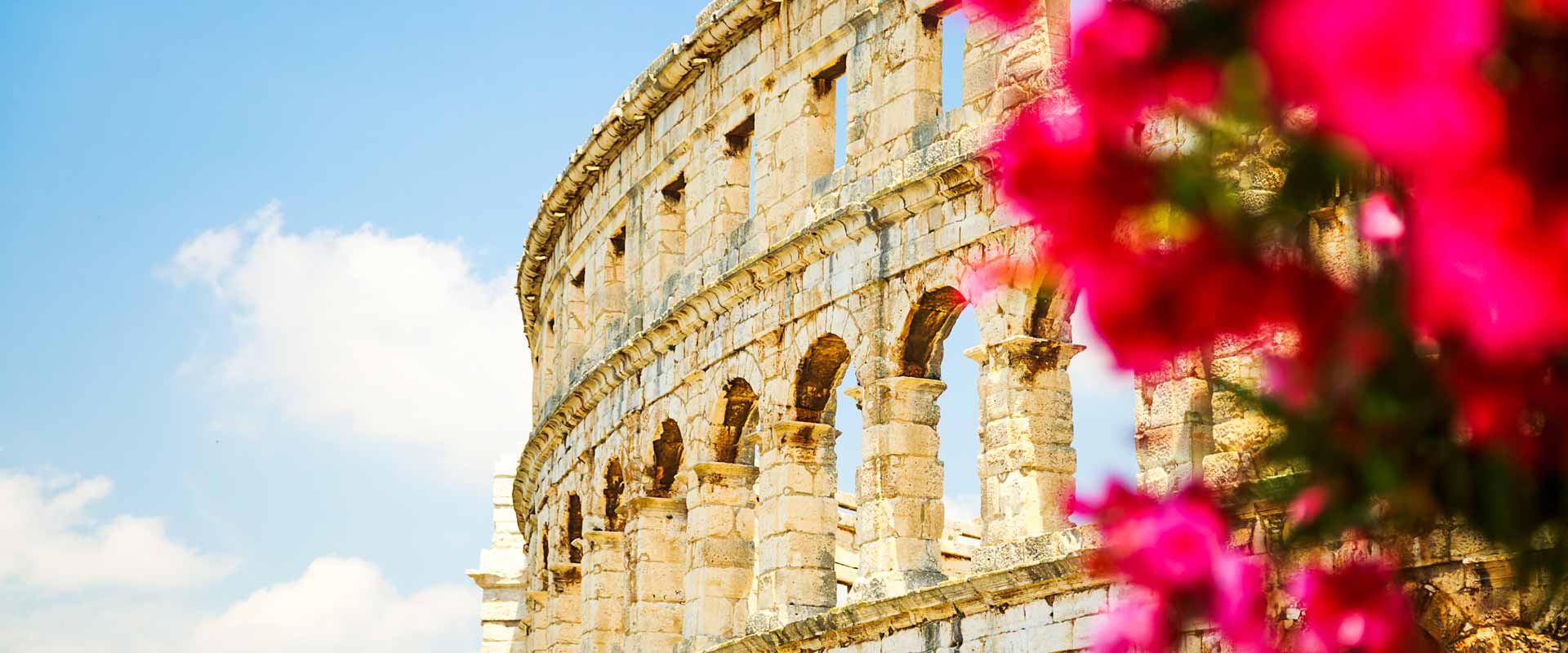 amphitheater-pula-croatia-1920_800.jpg