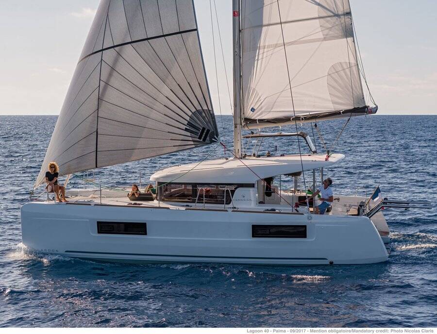 Lagoon 40 Blue Horizon